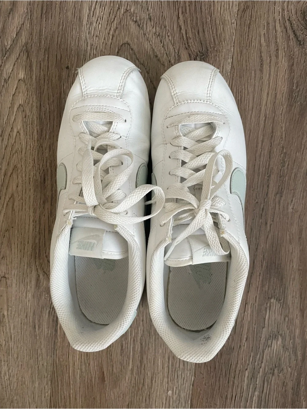 Women Size 8 Nike Cortez Leather Summit White Light Silver Shoes